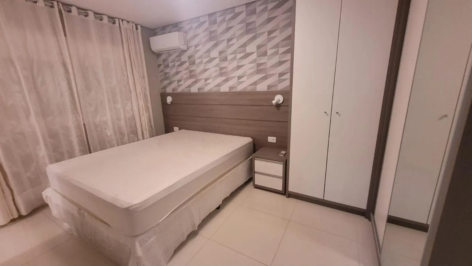 Apartamento B164 - Apto Na Praia Da Lagoinha Para Alugar Bombinhas