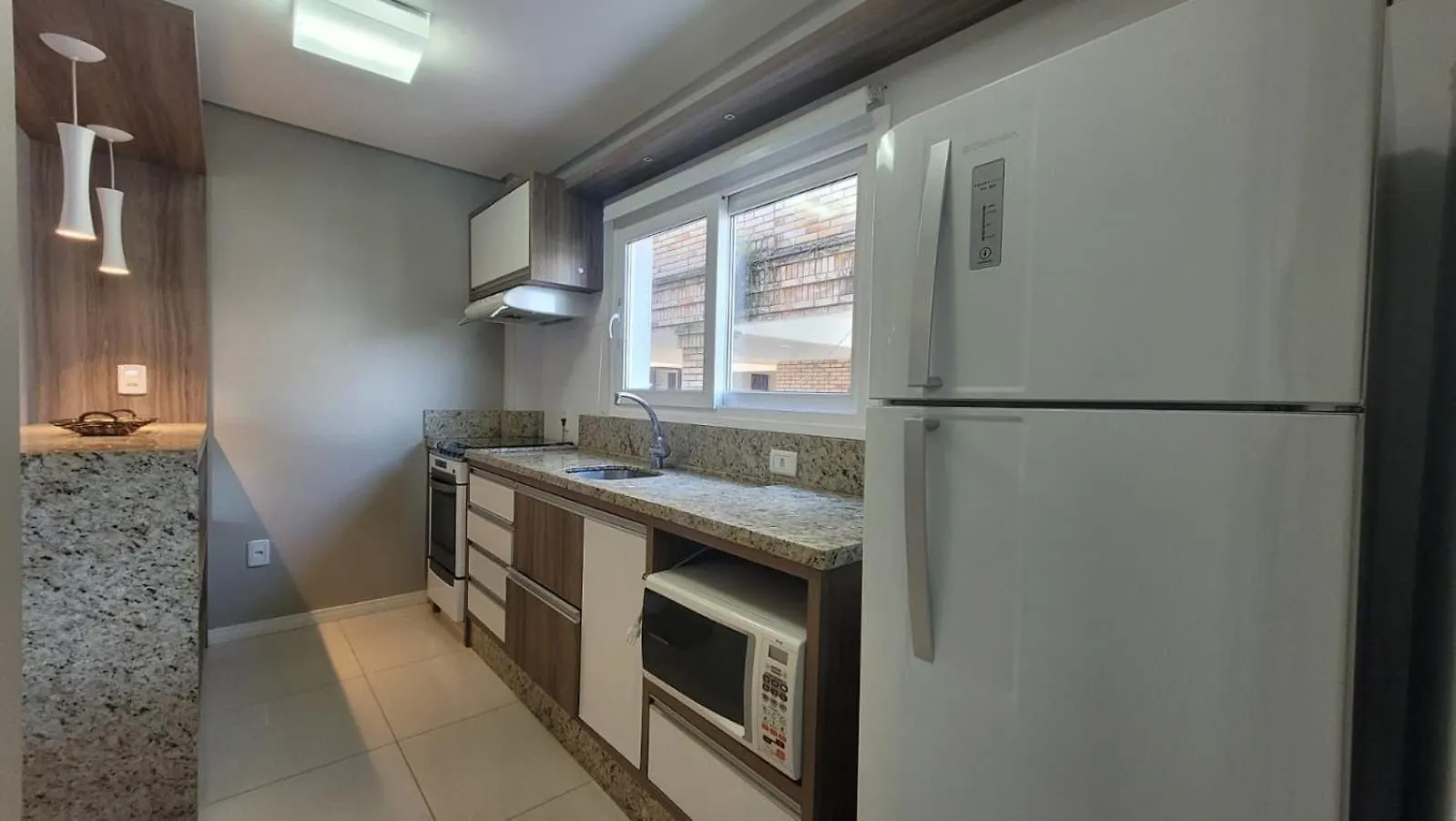 B164 - Apto Na Praia Da Lagoinha Para Alugar Bombinhas Apartment
